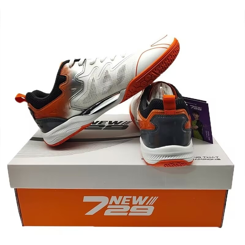 รองเท้าเทนนิสแบรนด์ดีไซเนอร์ ร - Table Tennis Shoes บทวิจารณ์และราคา