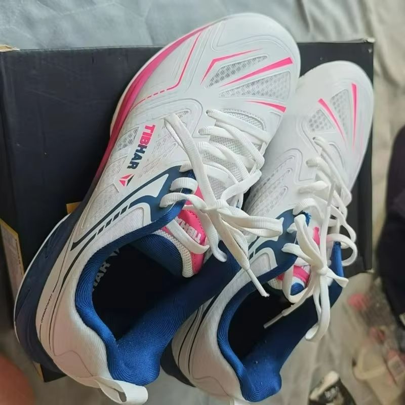 รองเท้าเทนนิสแบรนด์หรู รองเท้า - Table Tennis Shoes บทวิจารณ์และราคา